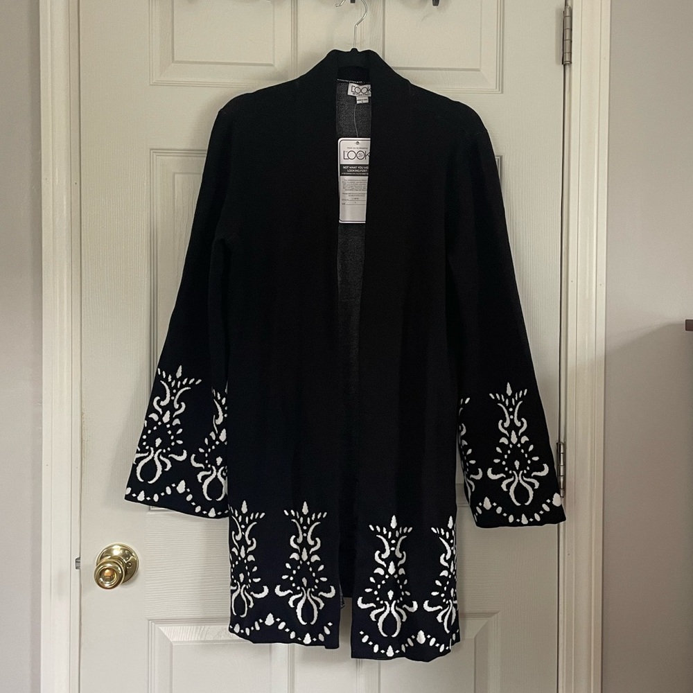 NWT The Look Black/White Patterned Long Cardigan